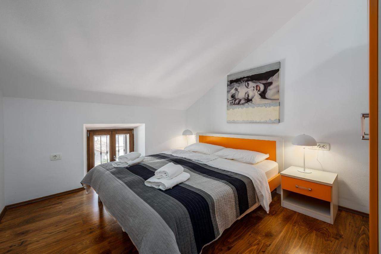 Apartments Dante Umag Eksteriør billede