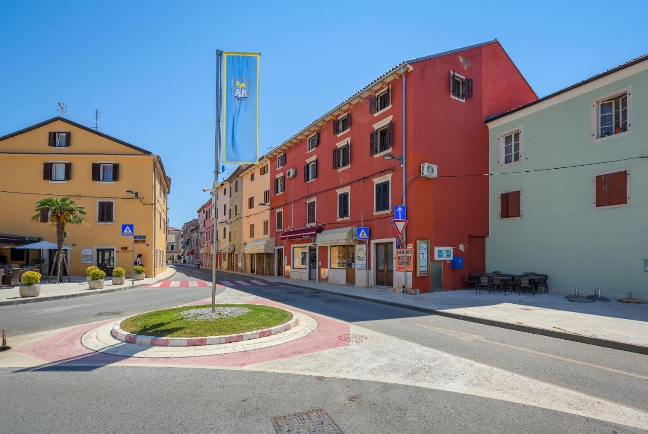 Apartments Dante Umag Eksteriør billede