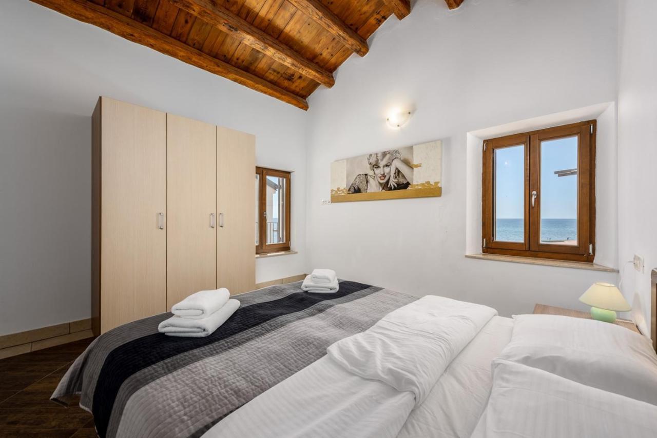Apartments Dante Umag Eksteriør billede