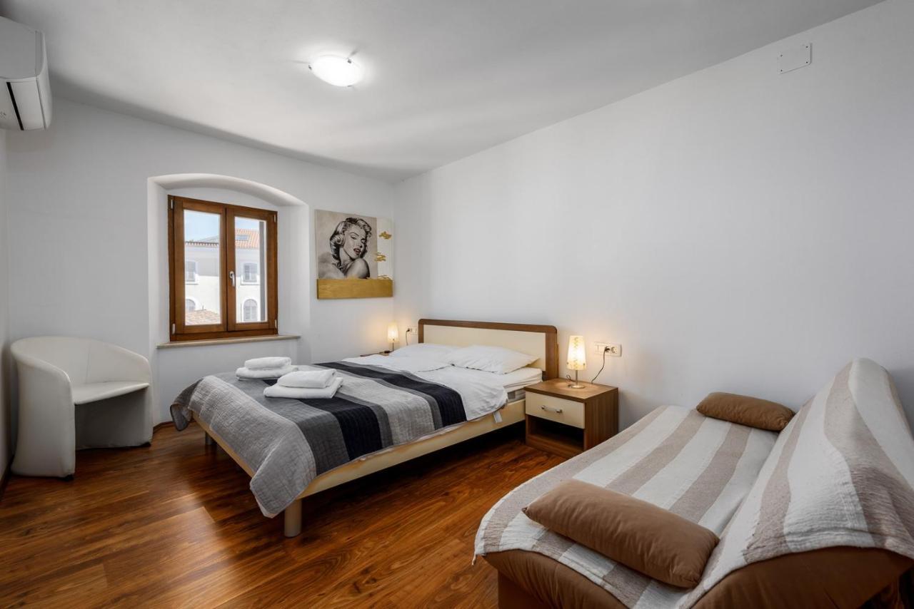 Apartments Dante Umag Eksteriør billede